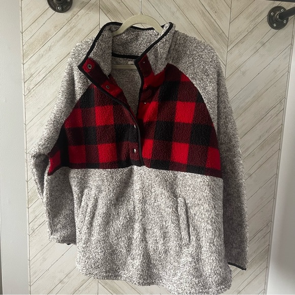 Maurices Gray Buffalo Plaid Yoke Snap Front Sherpa Pullover Sweatshirt Size 2X - Picture 2 of 7